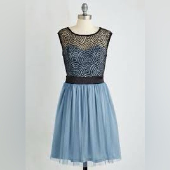 ModCloth Lace and Tulle Starlet’s Web Dress - Picture 11 of 14
